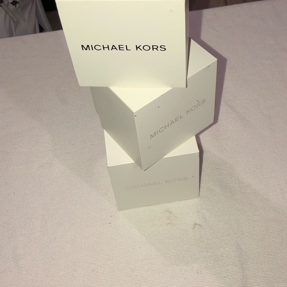 MICHAEL KORS WATCH - Picture 3 of 4